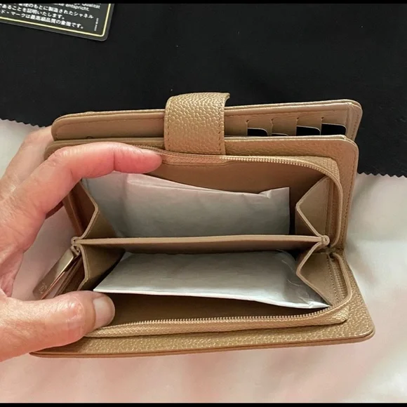 Chanel L-zip CC Leather Pocket Wallet Dark Beige NWT - Picture 16 of 16